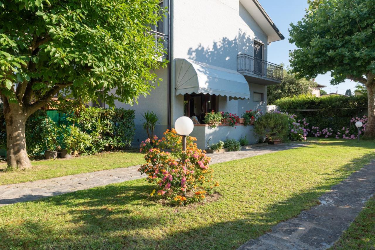 Apartment Holiday Versilia Camaiore Exteriér fotografie