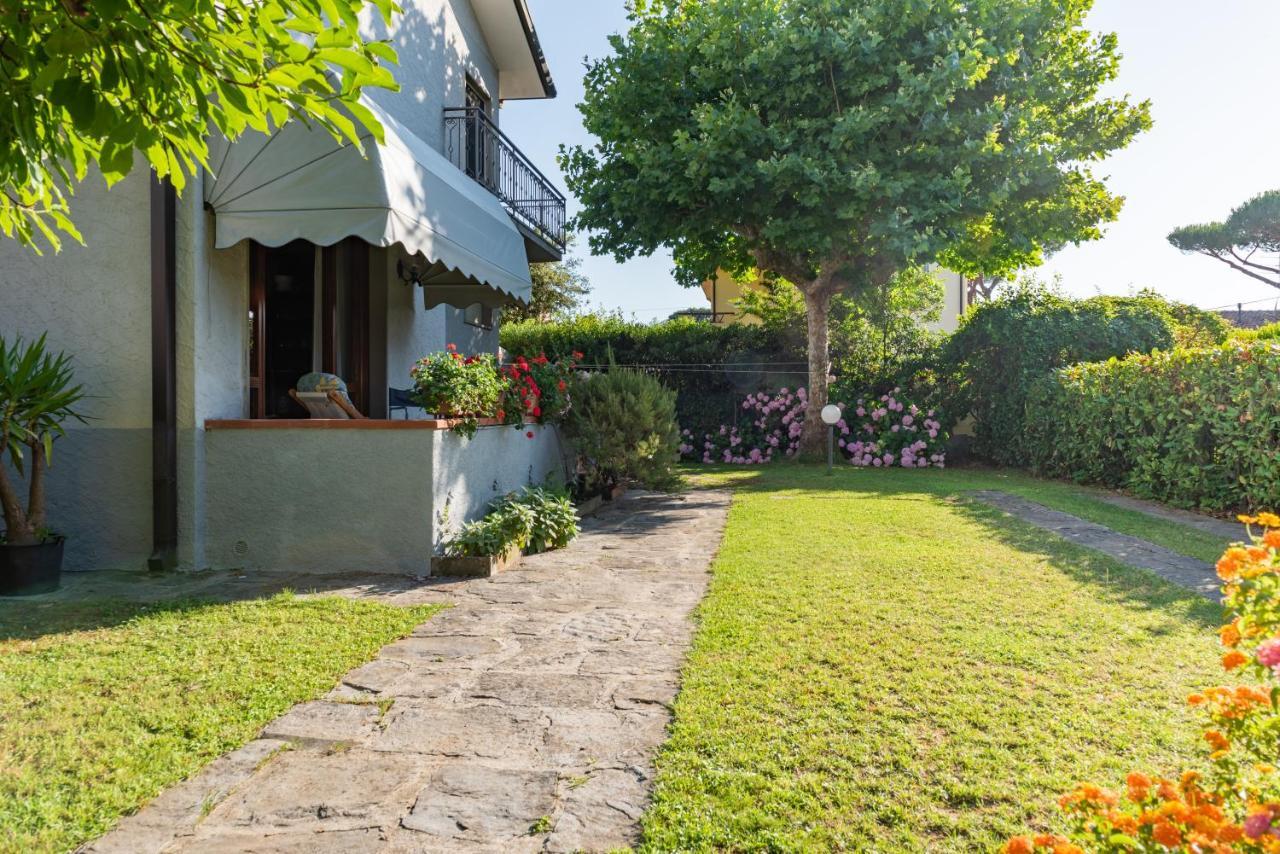 Apartment Holiday Versilia Camaiore Exteriér fotografie
